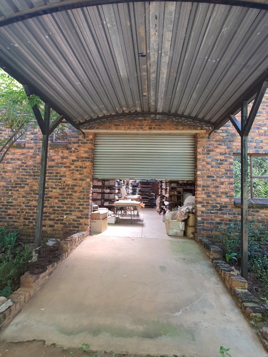  Bedroom Property for Sale in Hartbeespoort Rural North West